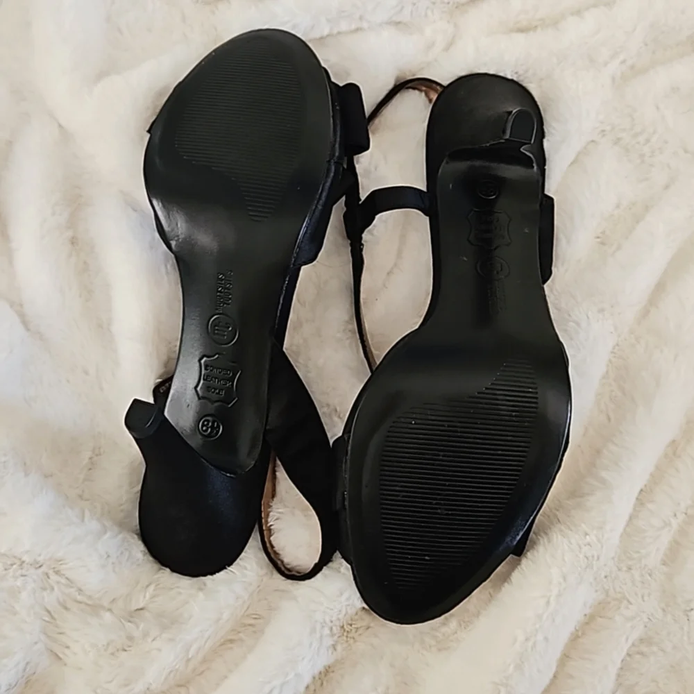 Brand New . Never Worn Mootsies Tootsies Heels ♥️ - Picture 3 of 6